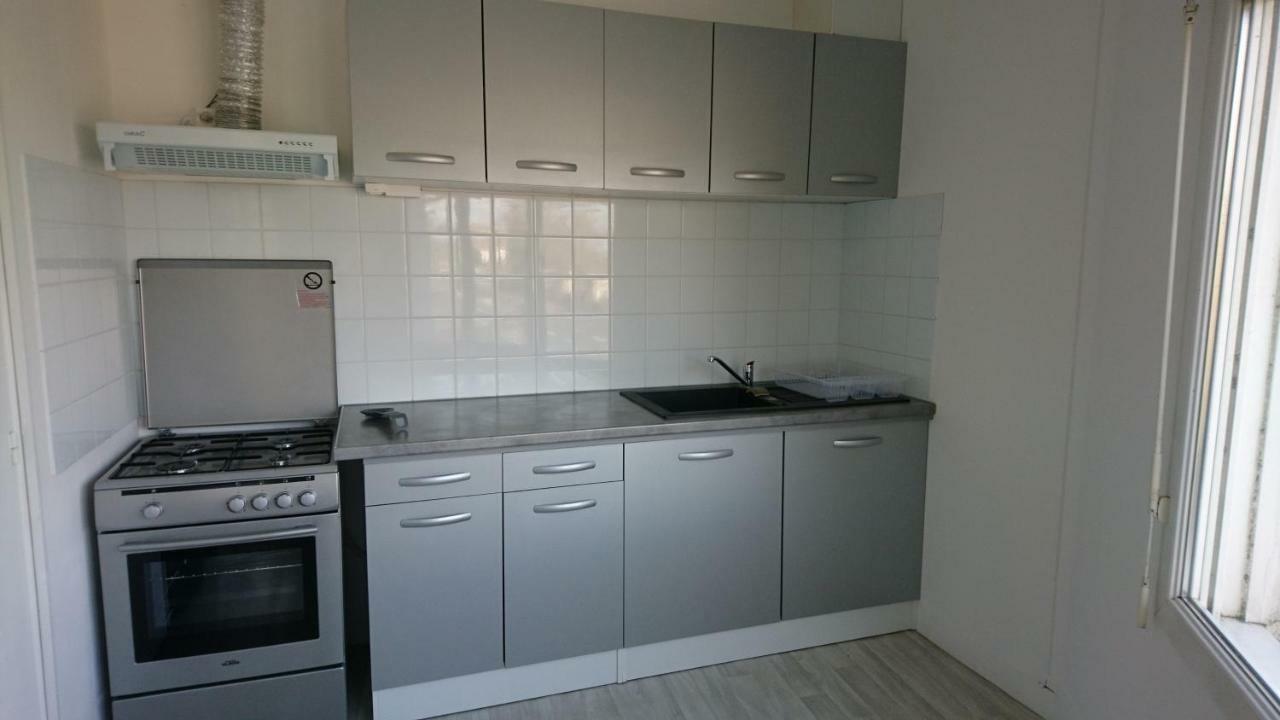 Appartement De 79 M² A 500 Metres De La Cure Jonzac Exterior foto