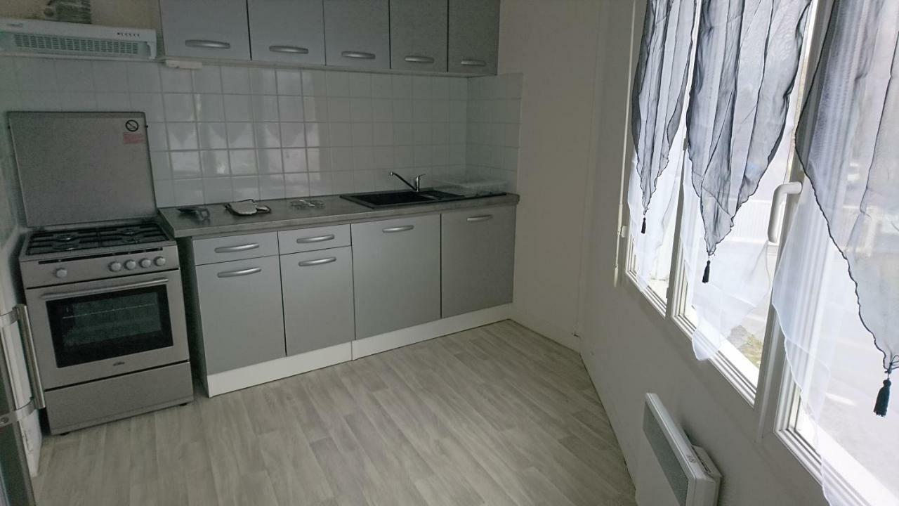 Appartement De 79 M² A 500 Metres De La Cure Jonzac Exterior foto